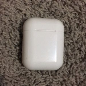 Wireless earbuds